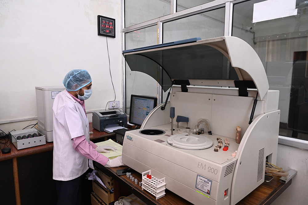 Autoanalyzer for hematology - Dept of Oral Path